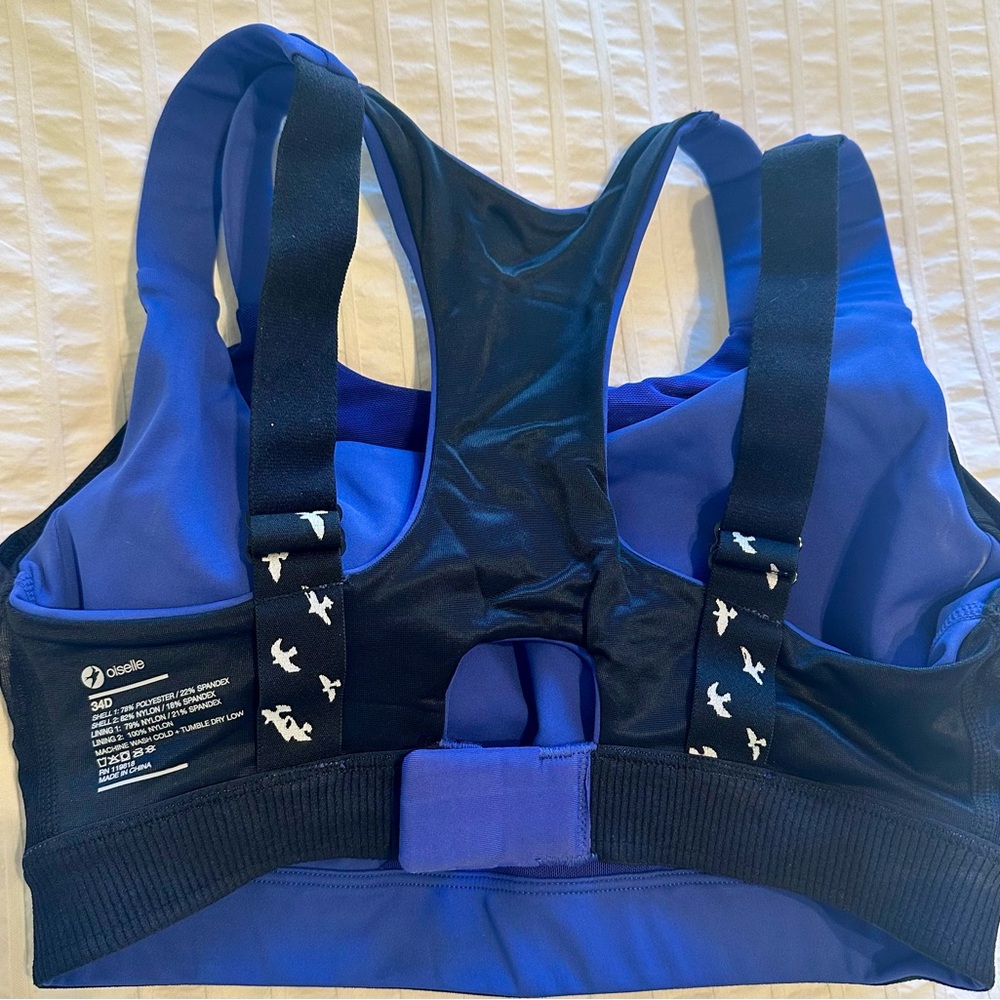 Oiselle Women's Black and Blue Sports Bra. Never used